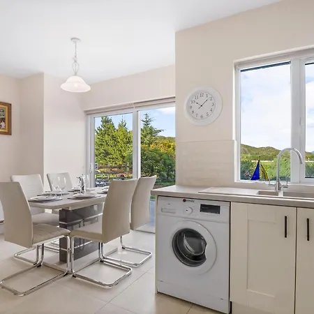 9 The Spires Clifden