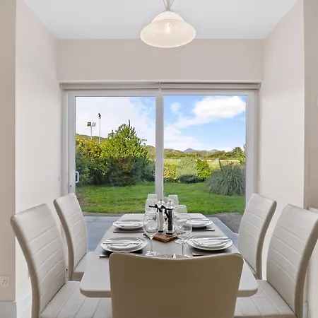 9 The Spires * Clifden